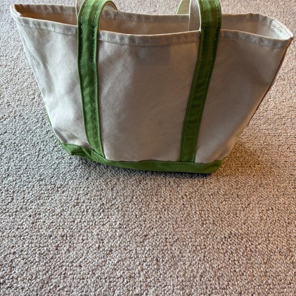 L.L. Bean Boat & Tote Medium Long Handle Spring Floral Green Canvas Bag Classic - Picture 8 of 12